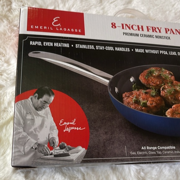 New in original box 8-inch premium ceramic nonstick fry pan with stay-cool handβ - Picture 6 of 9